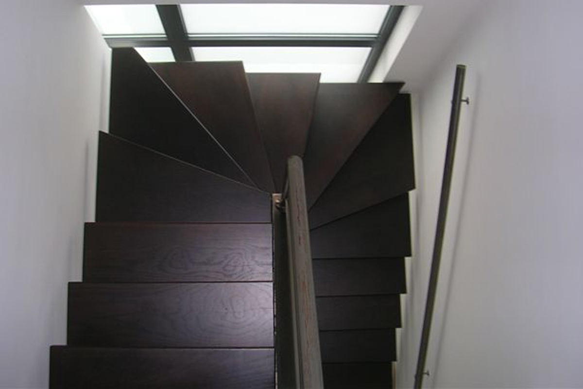 Trappen ballustrades trapleuningen inox staal aluminium op maat